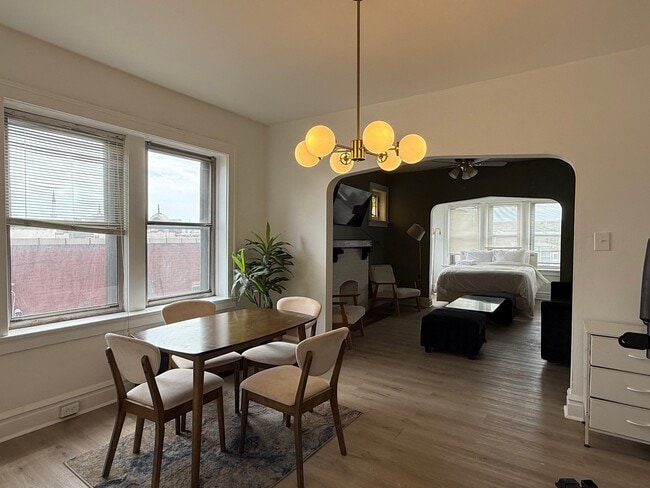 Photo - 4909 Lansdowne Ave Unidad 2E
