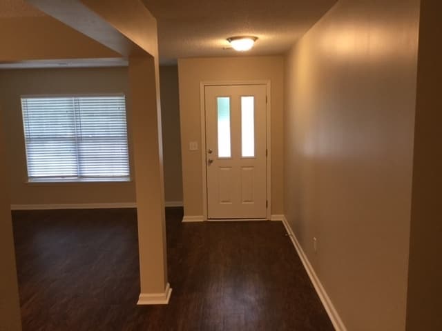 Photo - 5013 Springdale Dr