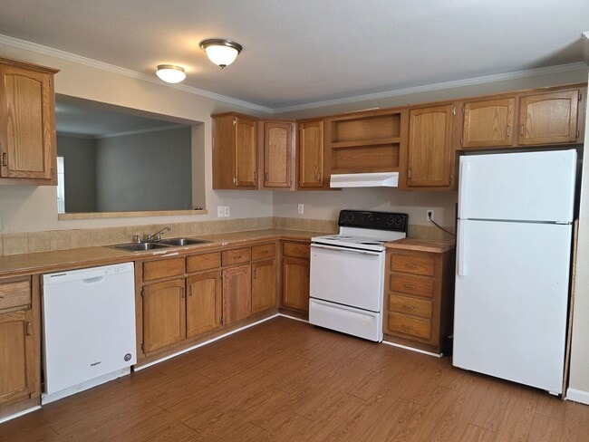 Photo - Bright & Refreshed 3BR Townhome Ready for Move-In