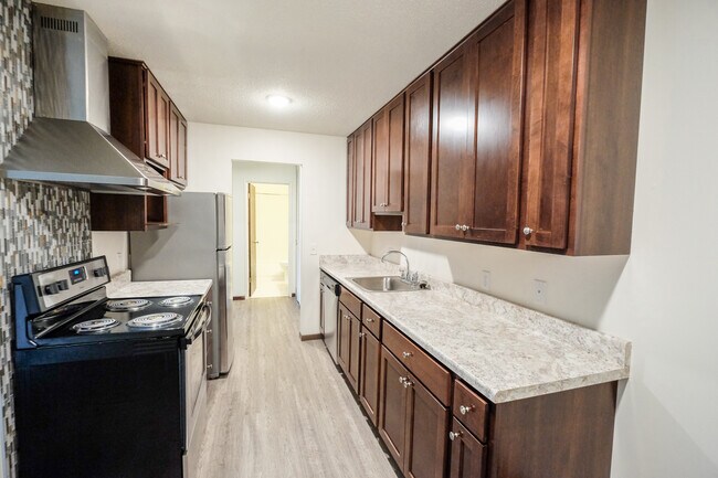 Lakehill Apartments