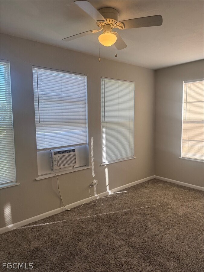 Photo - 2304 Grand Ave