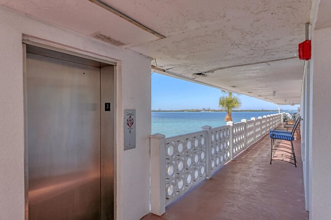 Photo - 761 John Ringling Blvd