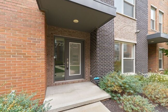 Photo - Like New Townhome With Your Own Rooftop Views of Downtown Indy!