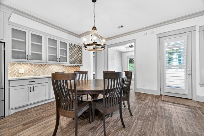 Photo - 2072 Laurie Darlin Dr