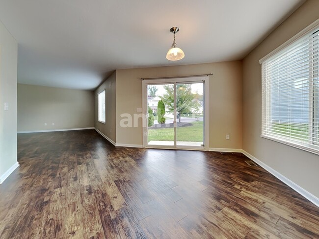 Photo - 5454 Windsor Ct