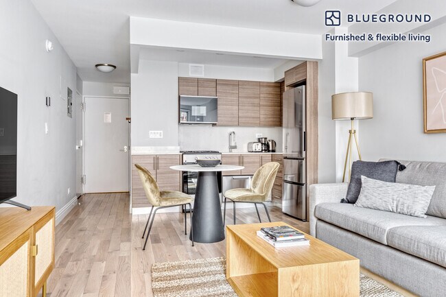 Photo - 340 E 51st St Unidad SI FL4-ID712