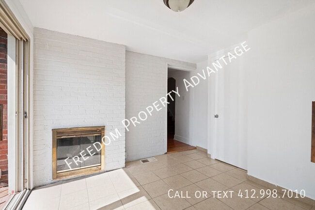 Photo - 2642 Mt Royal Rd