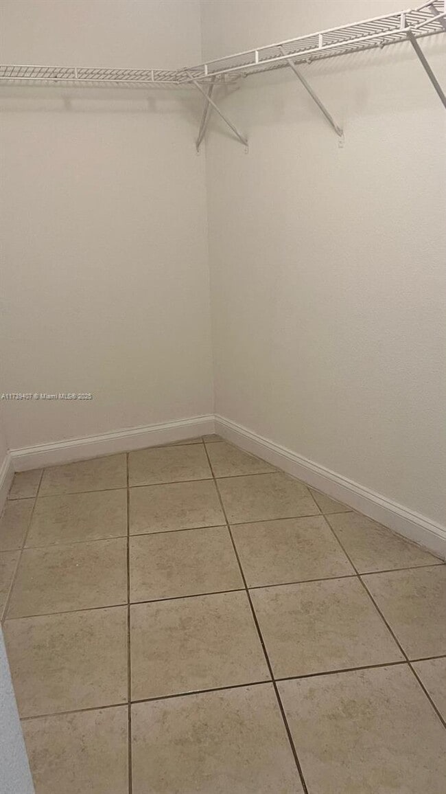 Photo - 4205 N University Dr Unit 203