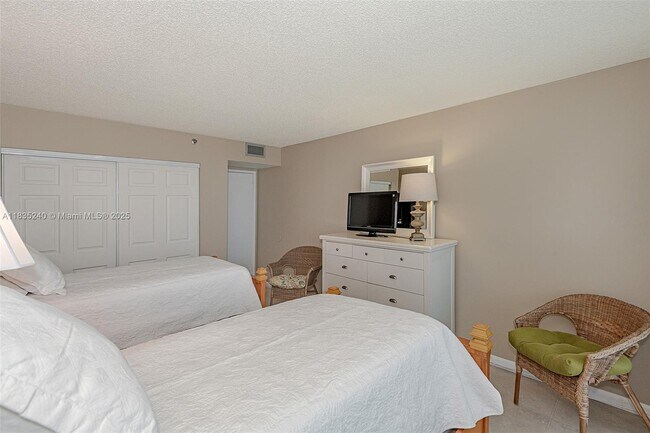 Photo - 1717 N Bayshore Dr Unit a3248