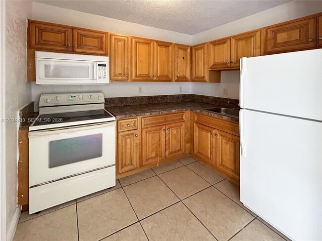 8287 NE Miami Ct Unidad 102