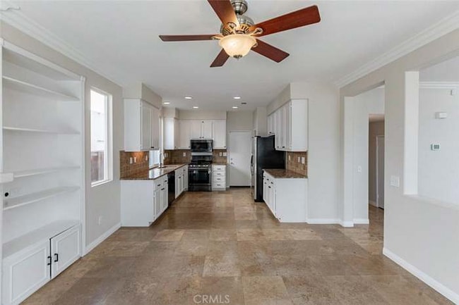 Photo - 43373 Messina St