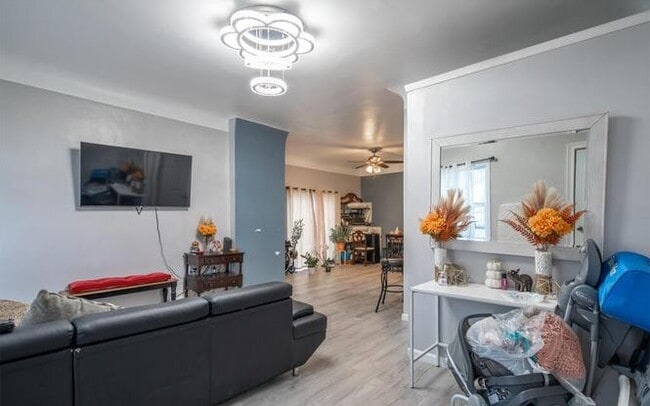 Photo - 1230 Vine St