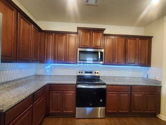 Photo - 157 Innis Brk Cir