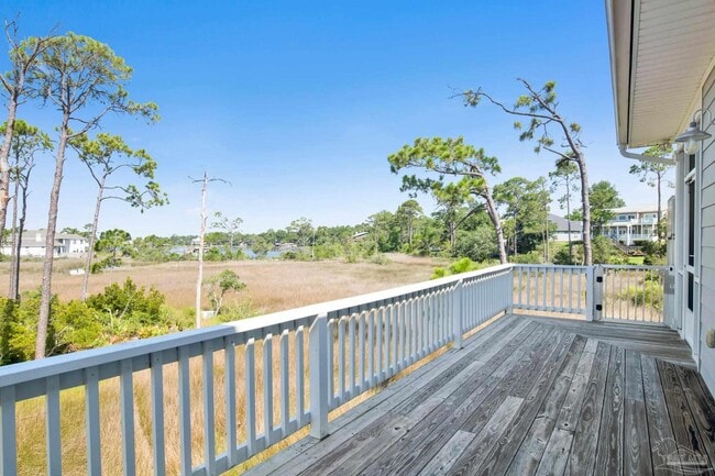 Photo - 16262 Tarpon Dr