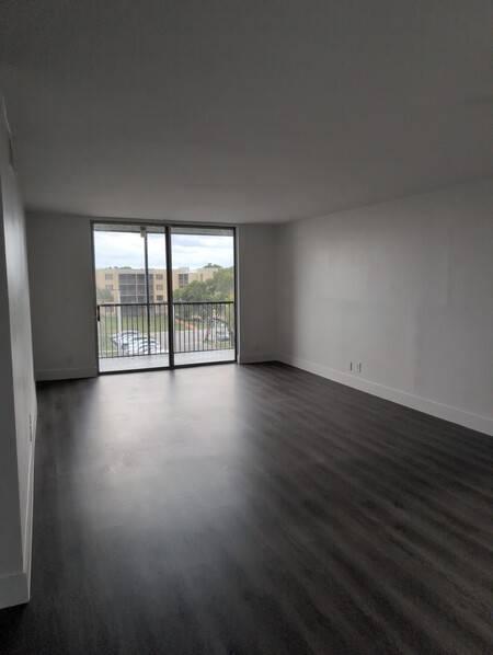 Photo - 1.0 bedroom in Lauderdale Lakes Florida 33311 Unit 102P