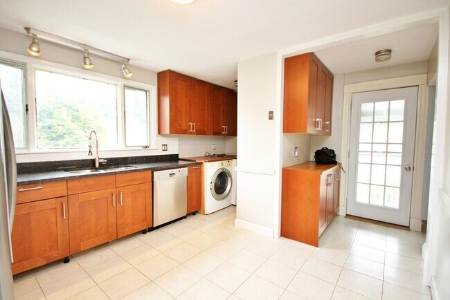 Photo - 4 Belmont St Unit 2