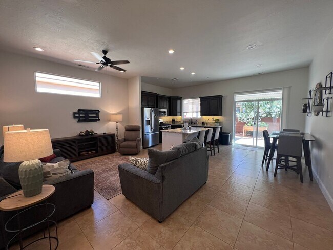 Photo - 7 Month Term Furnished Townhome In Hurricane