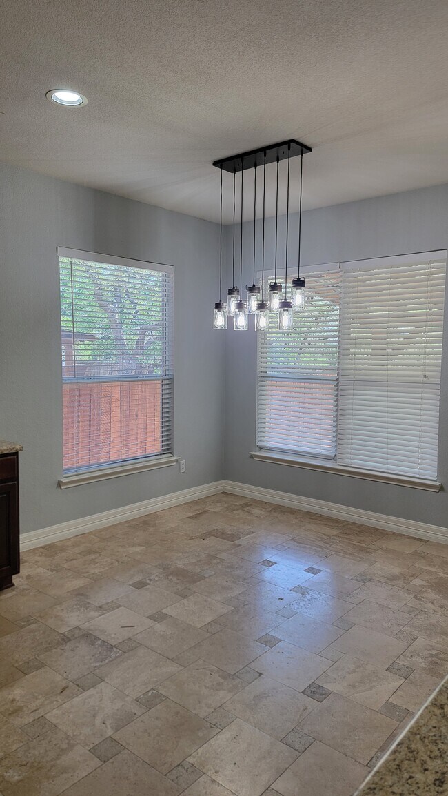 Photo - 1206 Pinnacle Falls