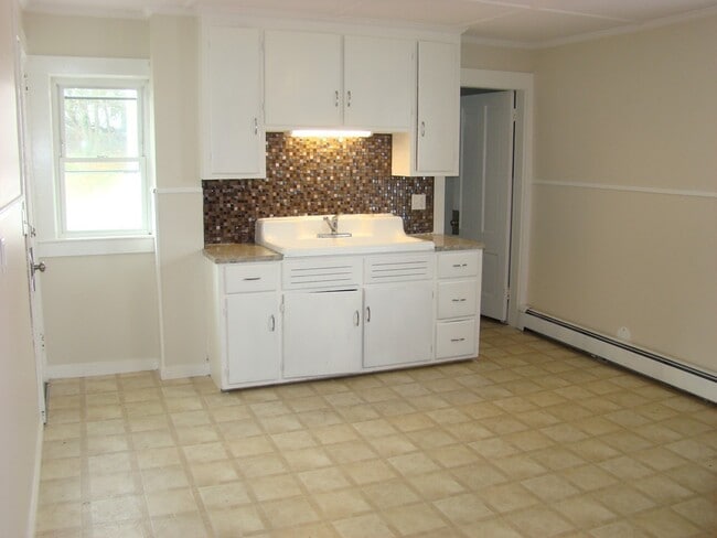 11 Peck Ave Unit 1