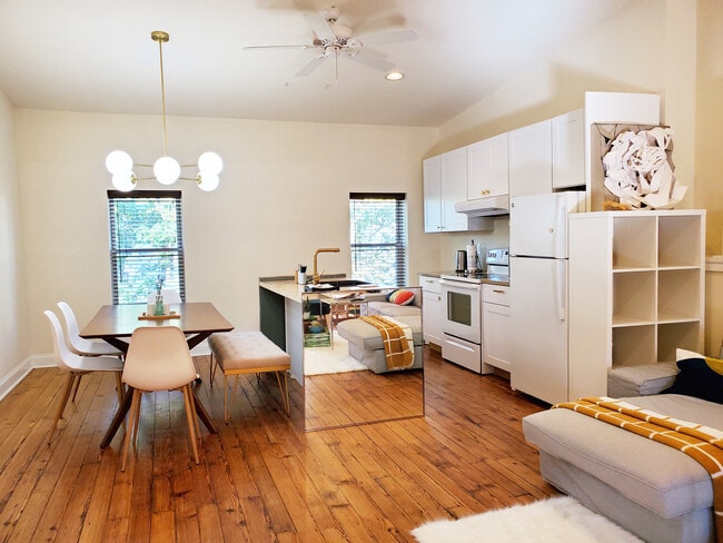 Living Space - 313 N 37th St Townhome