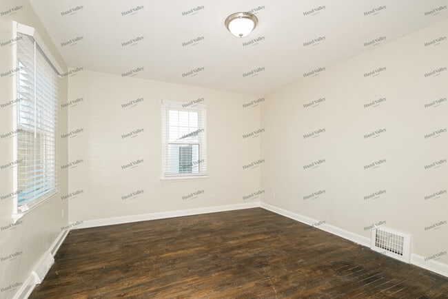 Photo - 7624 Stanwood Dr