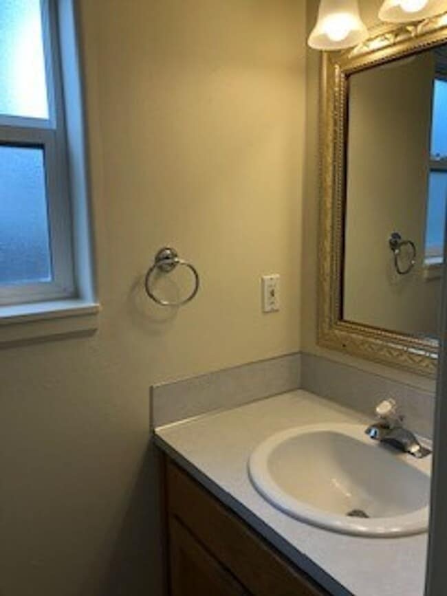 Photo - 2609 S Cloverleaf Loop Unidad 2609