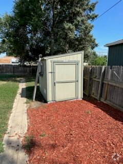 Building Photo - Cute SFH close to hospital. Rental
