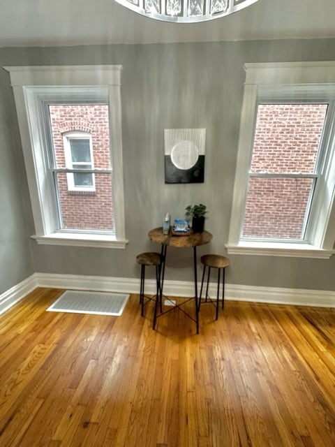 Photo - 5331 Sutherland Ave