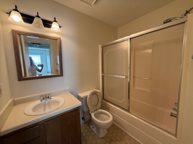 Photo - R@GB J207
