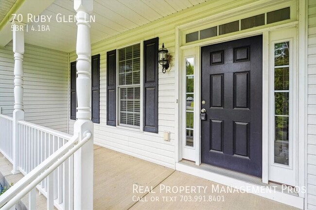 Photo - 70 Ruby Glen Ln