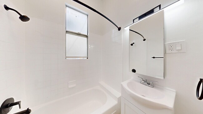 Photo - 1715 Webster St Unit 206