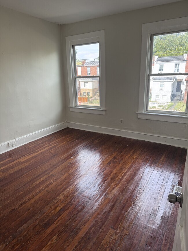 Photo - 4806 Reisterstown Rd