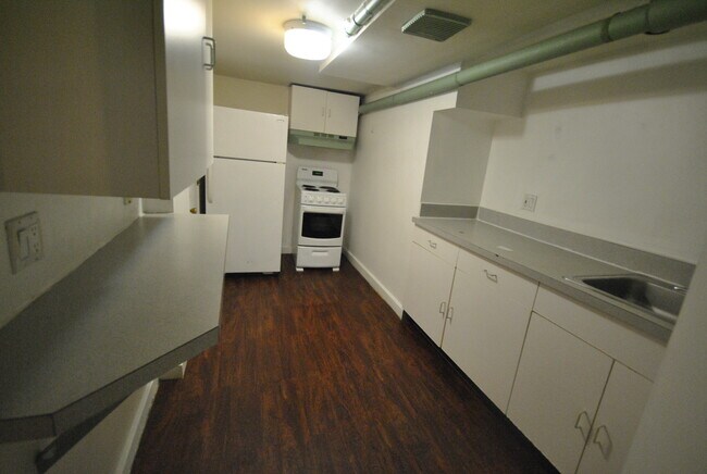 Photo - 554 S 5th Ave