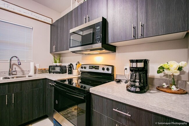 Photo - 6902 N 56th Ln Unidad 4