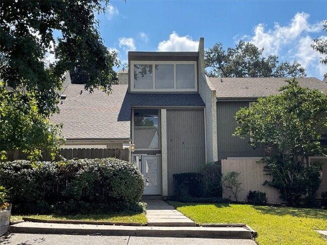 Photo - 12315 Glenview Dr