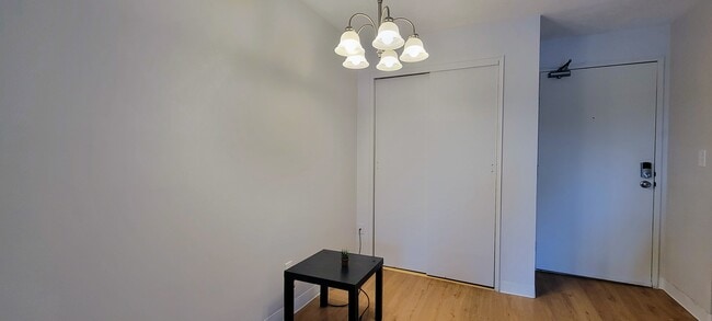 sala de estar - 100 Grand View Ave Unidad 11C