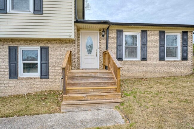 Photo - 115 Sunnywood Dr