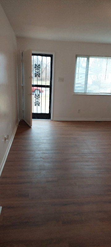 Photo - 3142 N Gale St