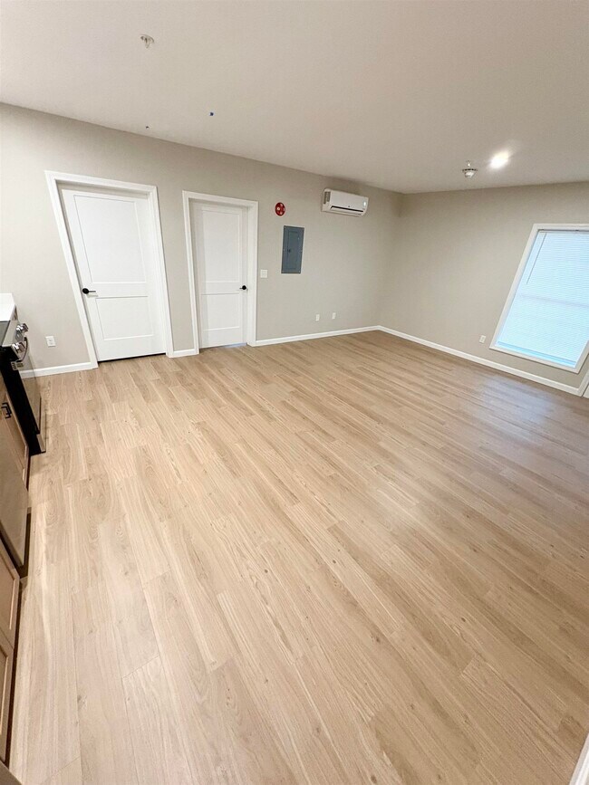 Photo - 15 Mountain Rd Unit 101