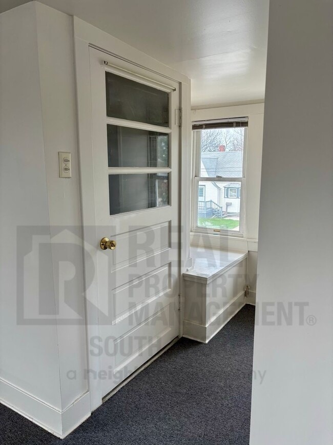 Photo - 430 Keilman St Unit B