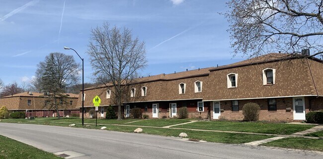 Parkwood Townhomes - Parkwood Townhomes
