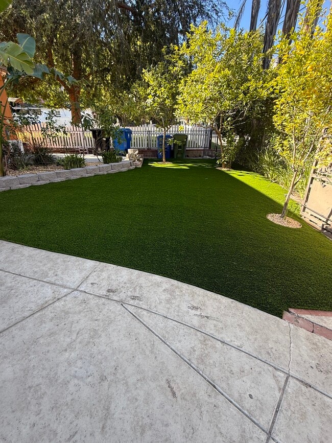 Photo - 20934 De Mina St