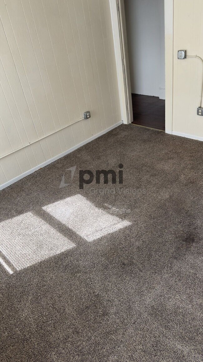 601 Monroe Ave Unit 16