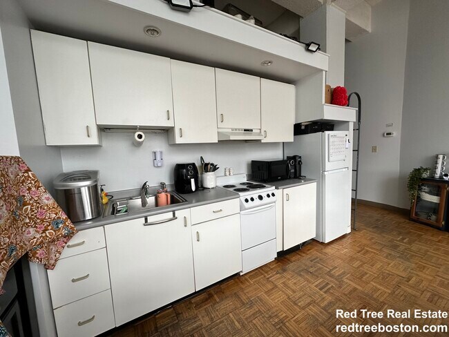 61 Brookline Ave Unit 303
