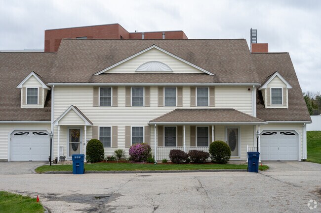 Concord Crossing - Concord Crossing Apartments