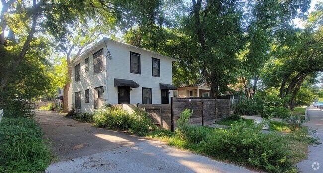 Building Photo - 4302 Avenue G Rental