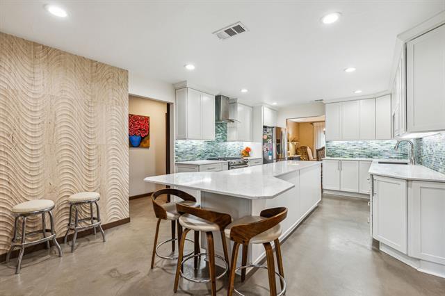 Photo - 2407 N Carroll Ave