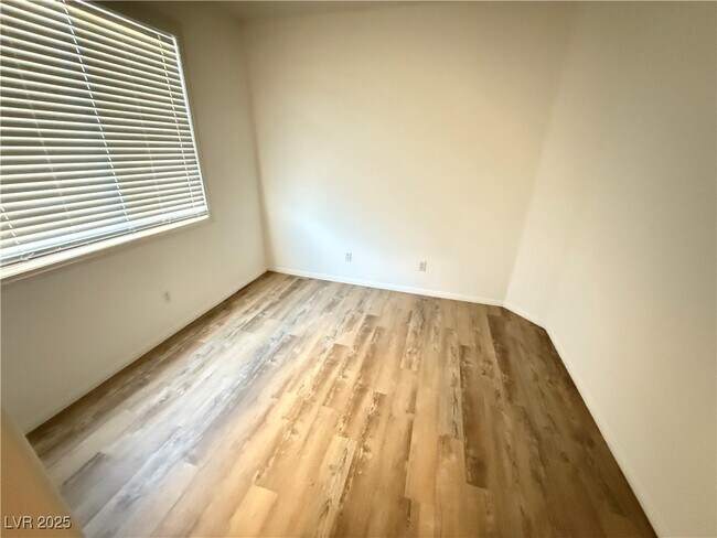 Photo - 3513 La Cascada Ave