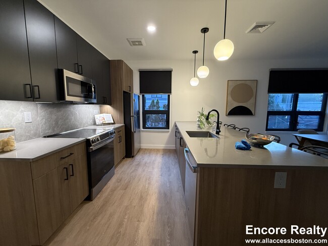 Photo - 199 Gardner St Unit 304