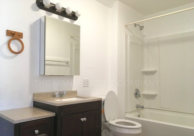 Photo - 651 2nd Ave N